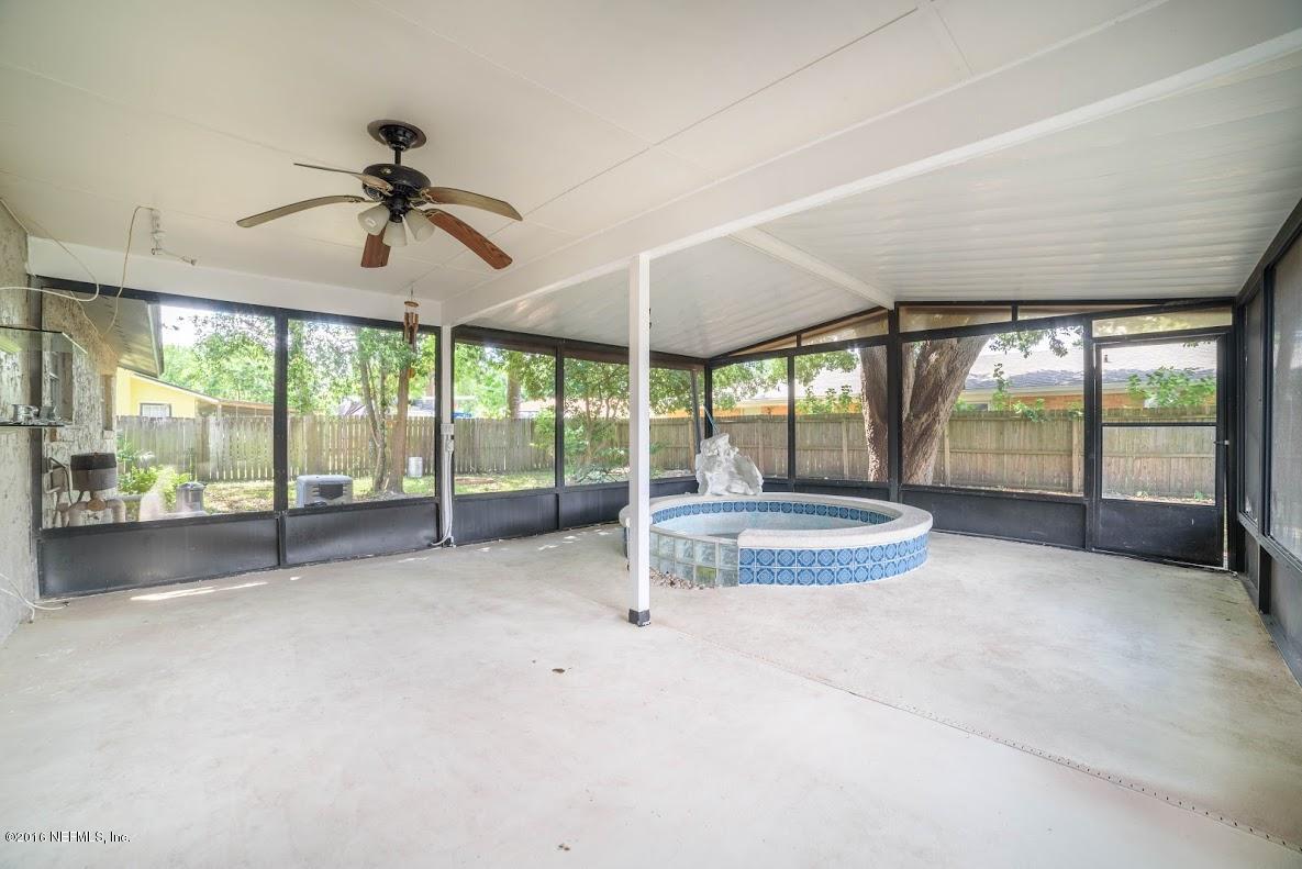 3888 Raintree Road Jacksonville, FL 32277 - Photo 18 of 26 10 Screened Patio