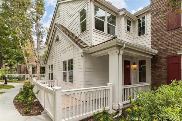 $899,700 | 129 Sklar Street, Unit 34, Ladera Ranch, CA 92694