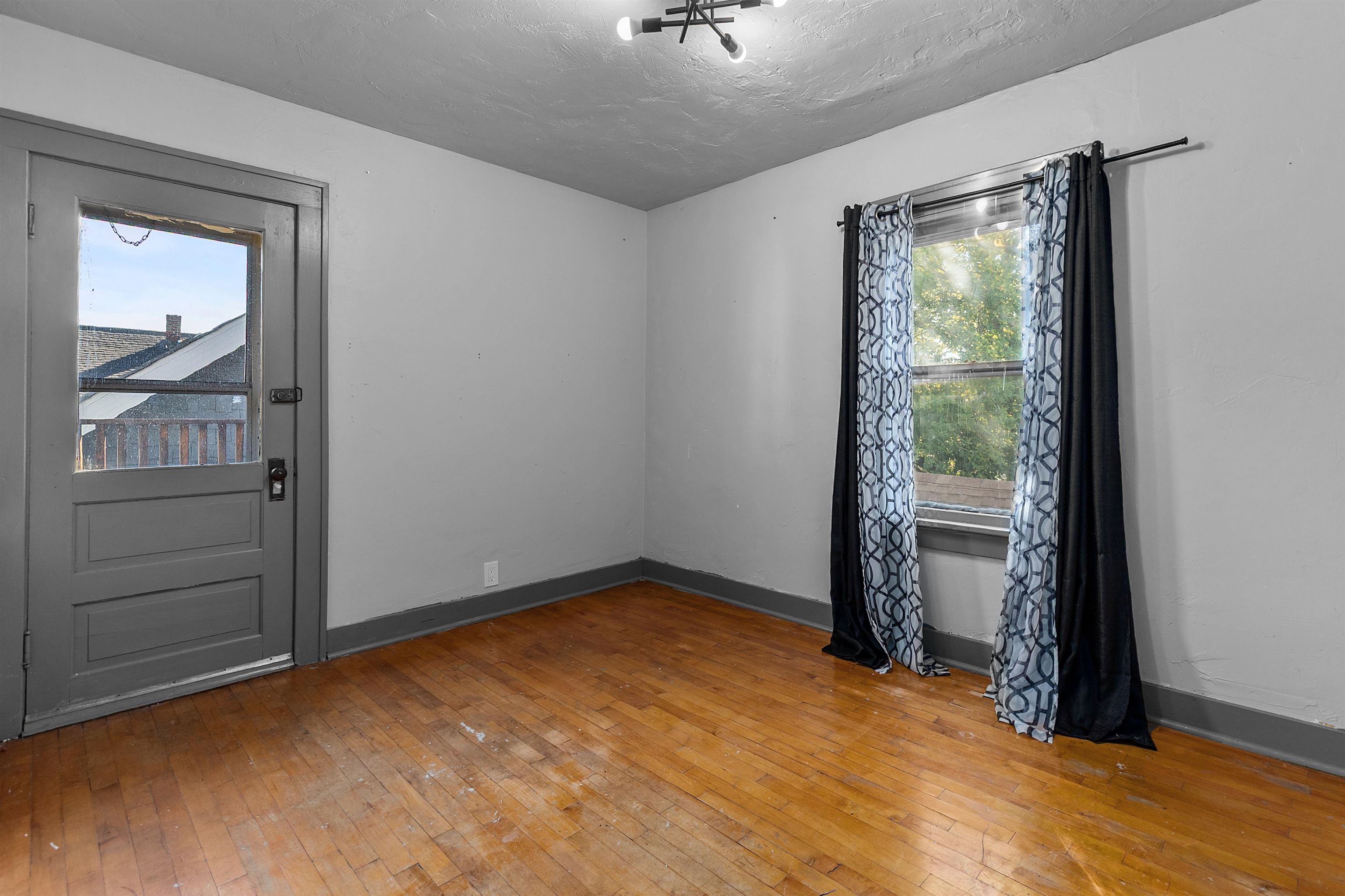 818 North Durkee Street Appleton, WI 54911 - Photo 16 of 45