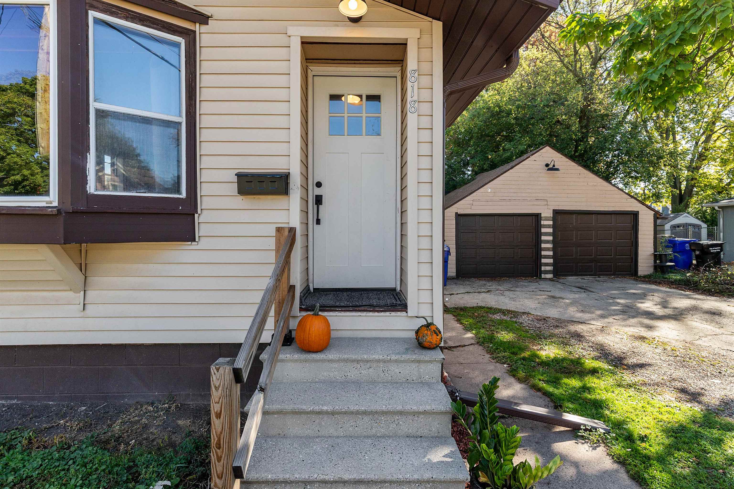 818 North Durkee Street Appleton, WI 54911 - Photo 23 of 45