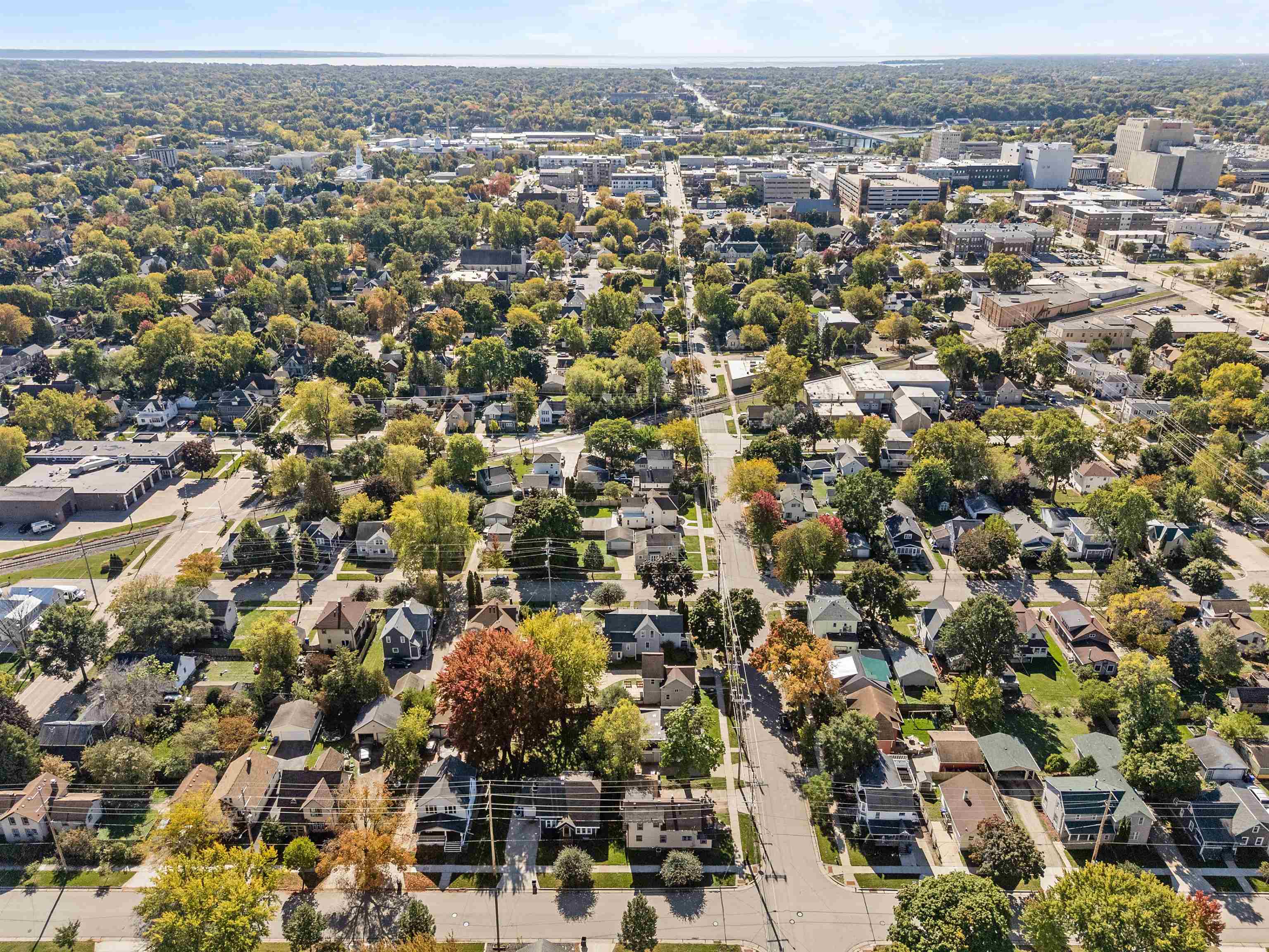 818 North Durkee Street Appleton, WI 54911 - Photo 33 of 45