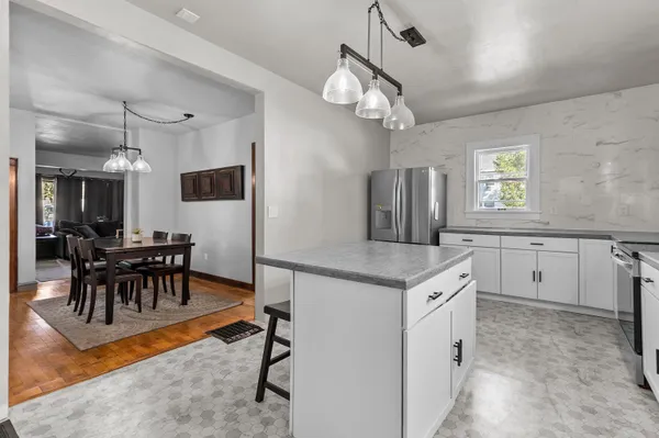 $255,000 | 818 North Durkee Street, Appleton, WI 54911