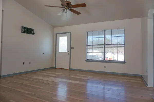 $1,695 | 6 Flora Cove, Crestview, FL 32539