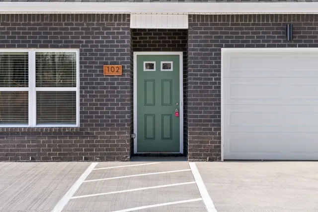 $1,495 | 750 Tracy Lane, Unit K106, Clarksville, TN 37040