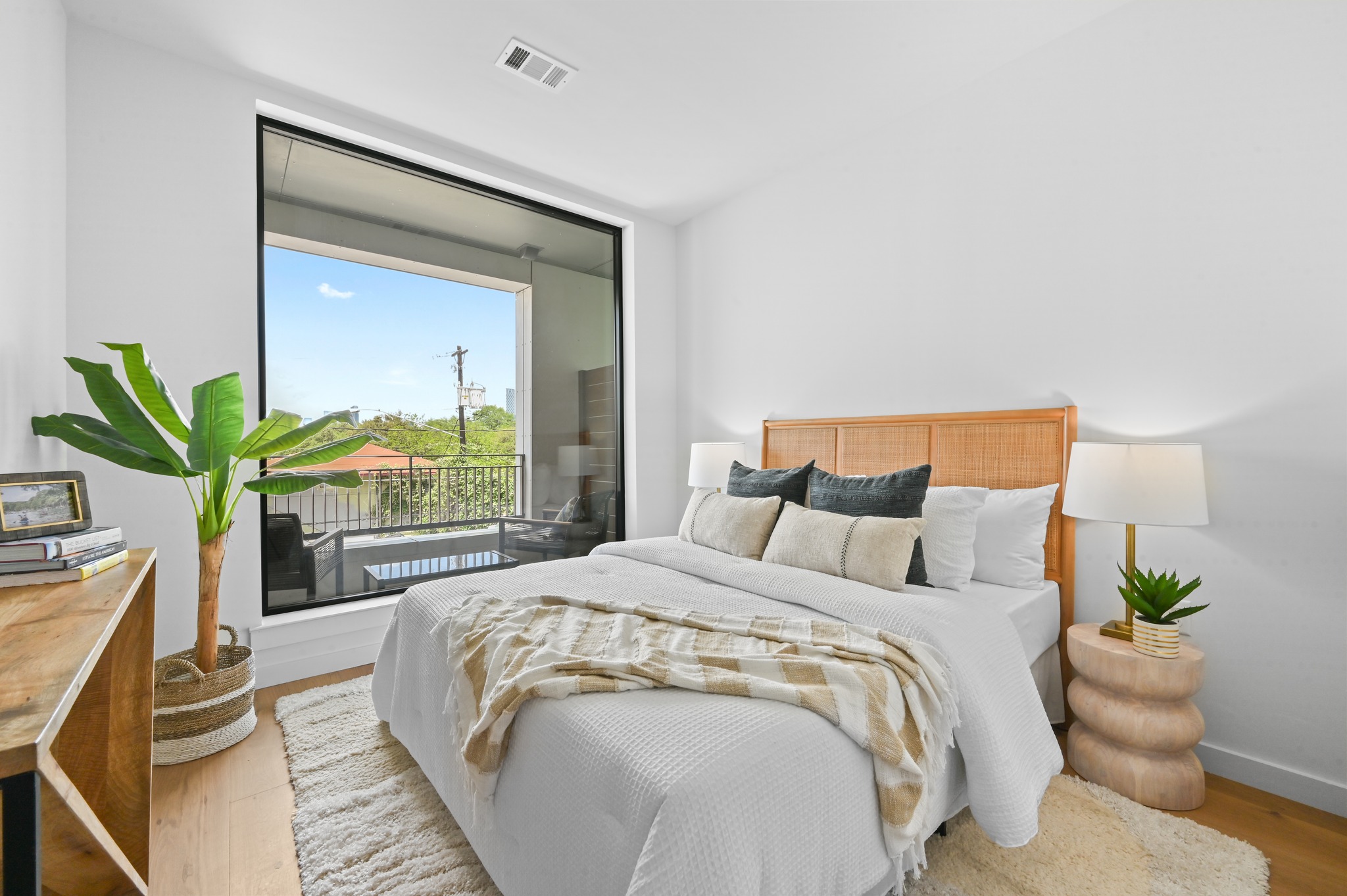 2209 South 1st Street, Unit 209 Austin, TX 78704 - Photo 16 of 38 Second bedroom