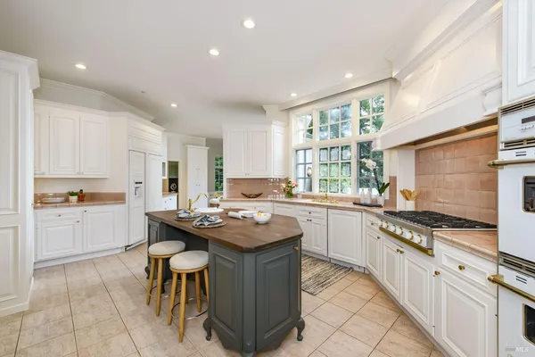 $4,990,000 | 2 Woodland Place, Kentfield, CA 94904