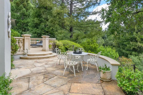 $4,990,000 | 2 Woodland Place, Kentfield, CA 94904