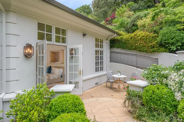 $4,990,000 | 2 Woodland Place, Kentfield, CA 94904
