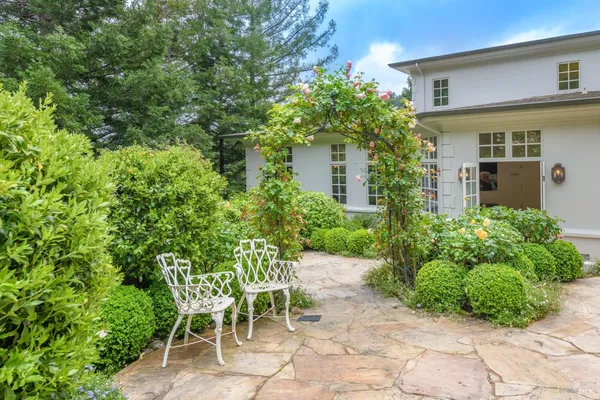 $4,990,000 | 2 Woodland Place, Kentfield, CA 94904