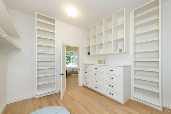 $4,990,000 | 2 Woodland Place, Kentfield, CA 94904