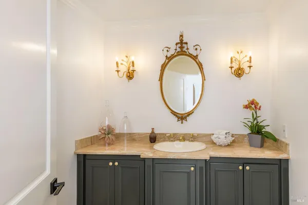 $4,990,000 | 2 Woodland Place, Kentfield, CA 94904