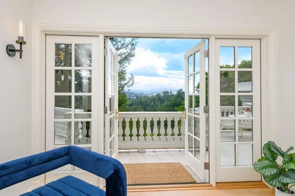 $4,990,000 | 2 Woodland Place, Kentfield, CA 94904