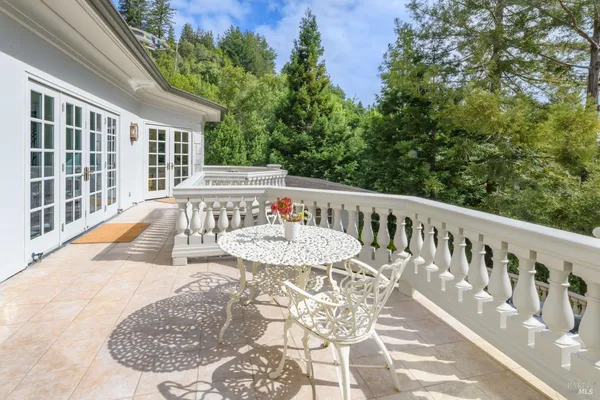 $4,990,000 | 2 Woodland Place, Kentfield, CA 94904