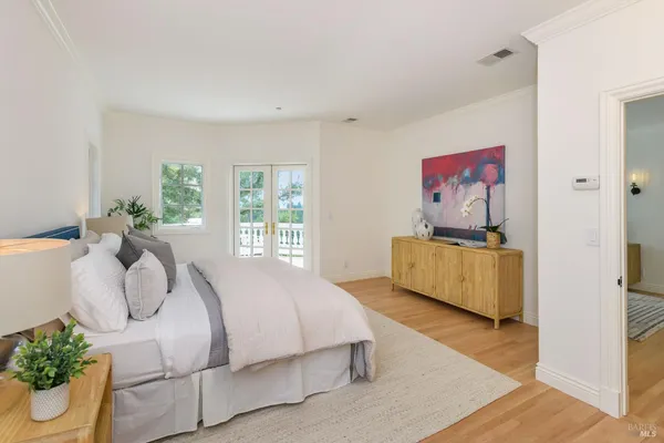 $4,990,000 | 2 Woodland Place, Kentfield, CA 94904