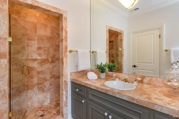 $4,990,000 | 2 Woodland Place, Kentfield, CA 94904