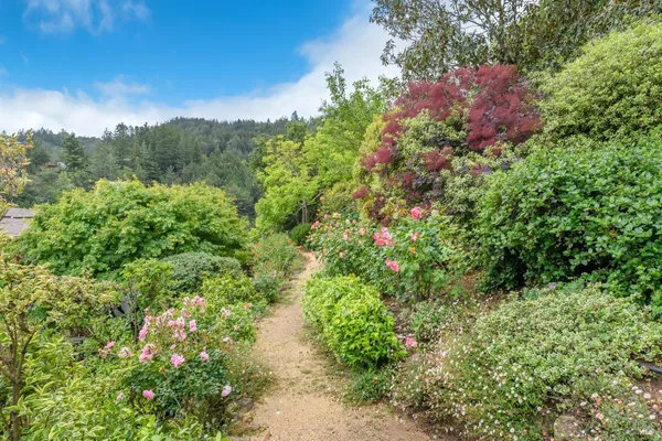 $4,990,000 | 2 Woodland Place, Kentfield, CA 94904