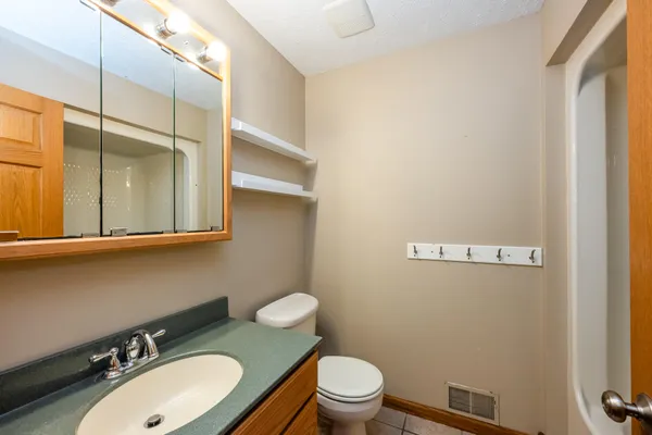 $509,900 | 4751 Harlan Drive, Watervliet, MI 49098