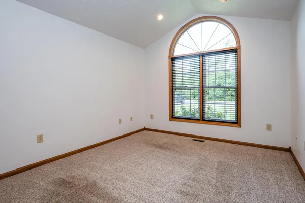 $509,900 | 4751 Harlan Drive, Watervliet, MI 49098