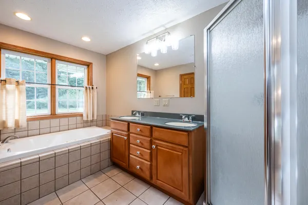 $509,900 | 4751 Harlan Drive, Watervliet, MI 49098