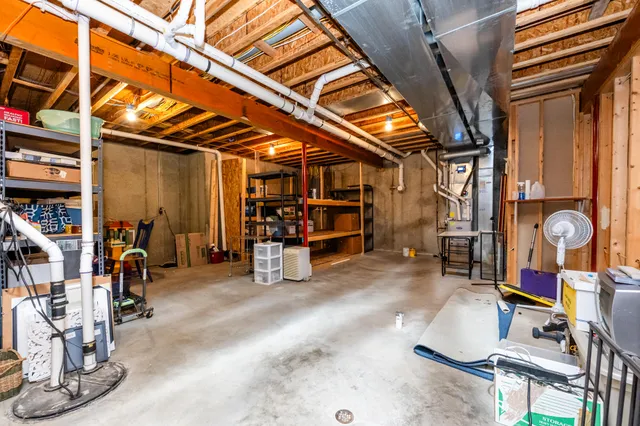 $509,900 | 4751 Harlan Drive, Watervliet, MI 49098