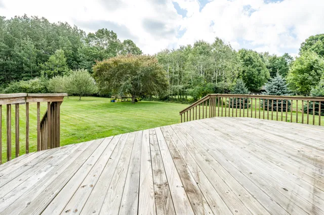 $509,900 | 4751 Harlan Drive, Watervliet, MI 49098