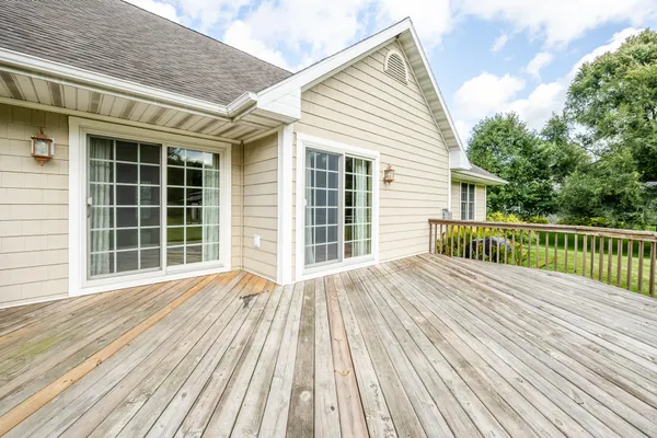 $509,900 | 4751 Harlan Drive, Watervliet, MI 49098