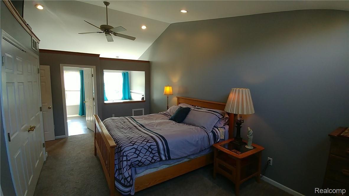 1306 Farnsworth Road Lapeer, MI 48446 - Photo 21 of 40 Master Oasis