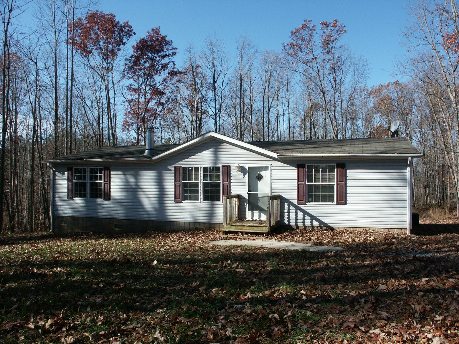3775 Altice Road Moneta, VA 24121 - Photo 1 of 16 Front of Home