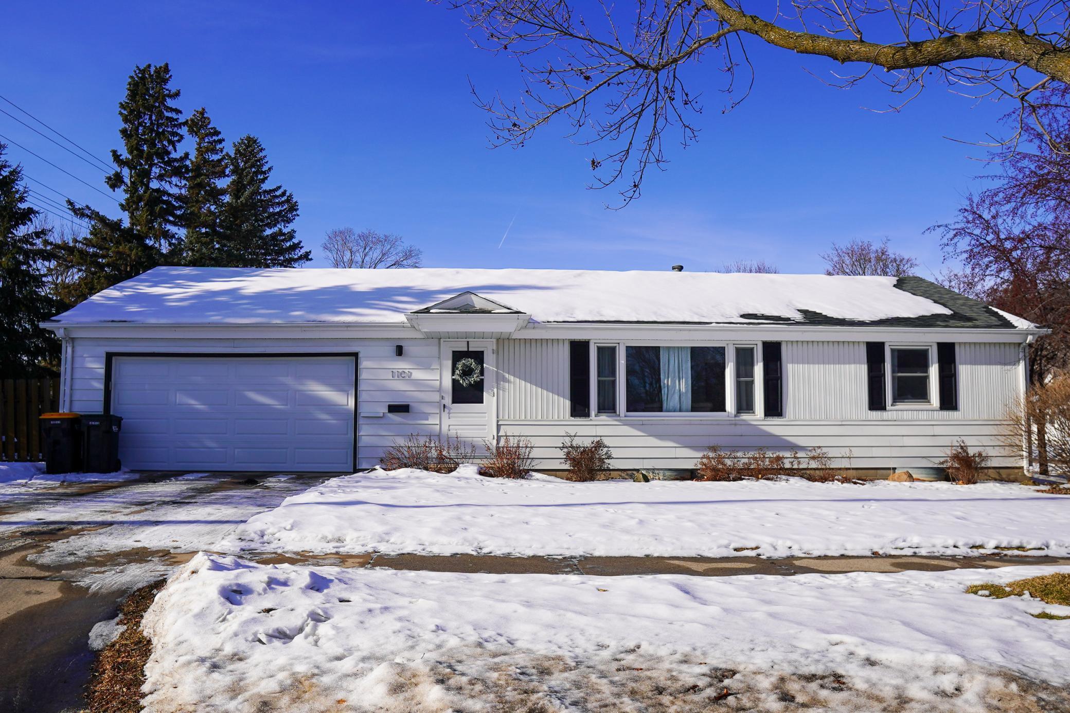 1101 Memorial Parkway Southwest Rochester, MN 55902 - Photo 1 of 1