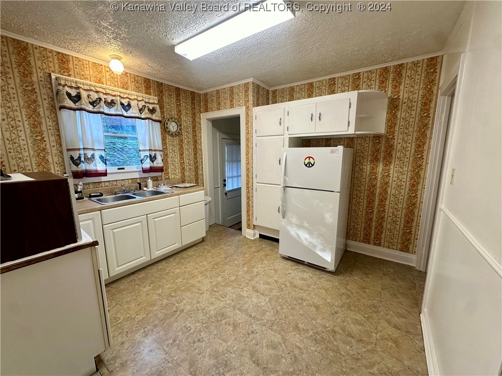 229 Victory Pointe Road Logan, WV 25601 - Photo 6 of 15 Gallery Image 6