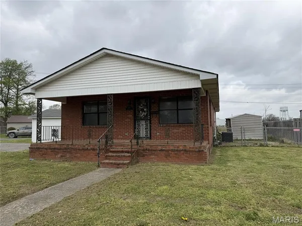 $88,500 | 1516-1518 South Ward Avenue, Caruthersville, MO 63830