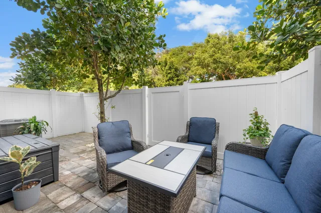 $3,500 | 8813 Via Mar Rosso, Lake Worth, FL 33467