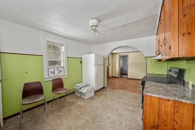 $400,000 | 318 South Whittaker Street, New Buffalo, MI 49117