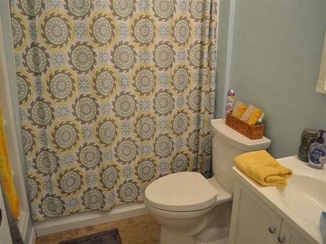4 Troy Street Nashua, NH 03064 - Photo 12 of 21