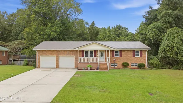 $315,000 | 237 Hollywood Boulevard, Havelock, NC 28532