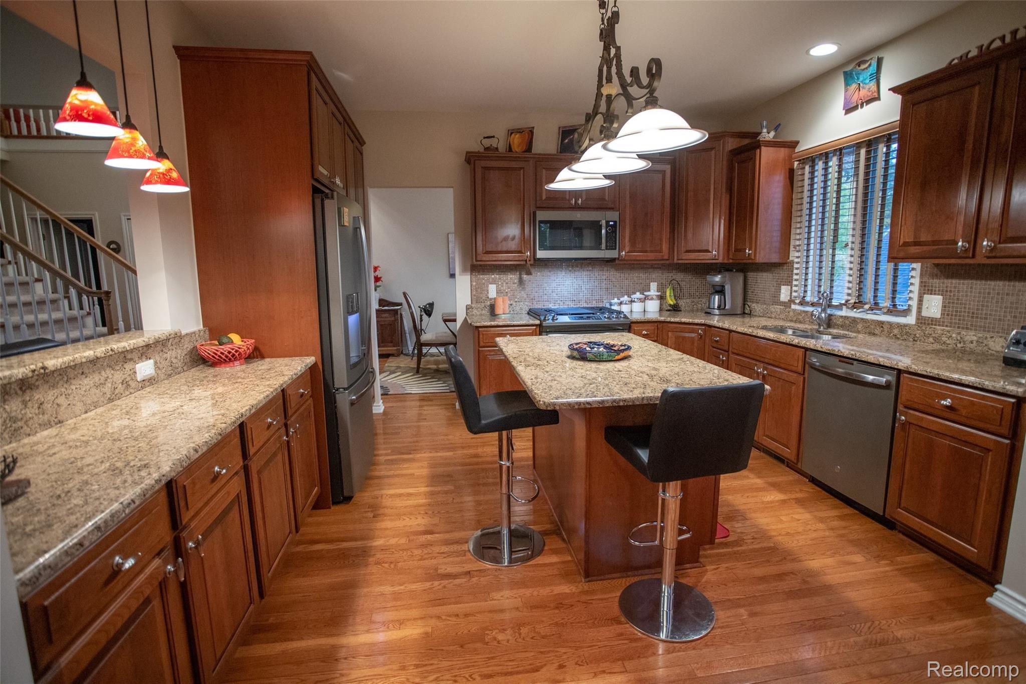 543 Bloomer Ridge Drive Rochester, MI 48307 - Photo 6 of 60 20191106-IMG_3221LR2019.JPG
