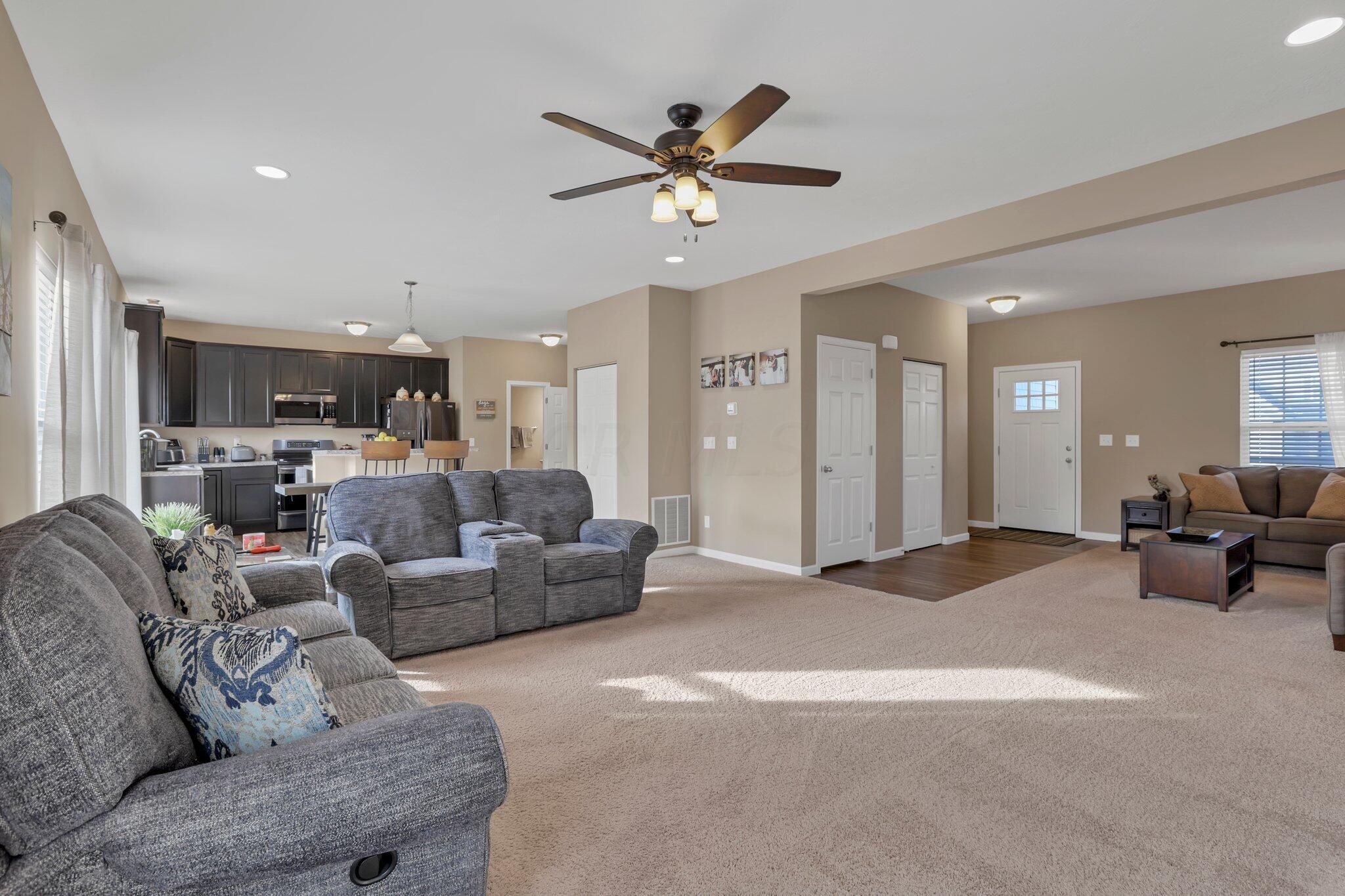 2556 Ridgeway Avenue Lancaster, OH 43130 - Photo 13 of 85 Family Room