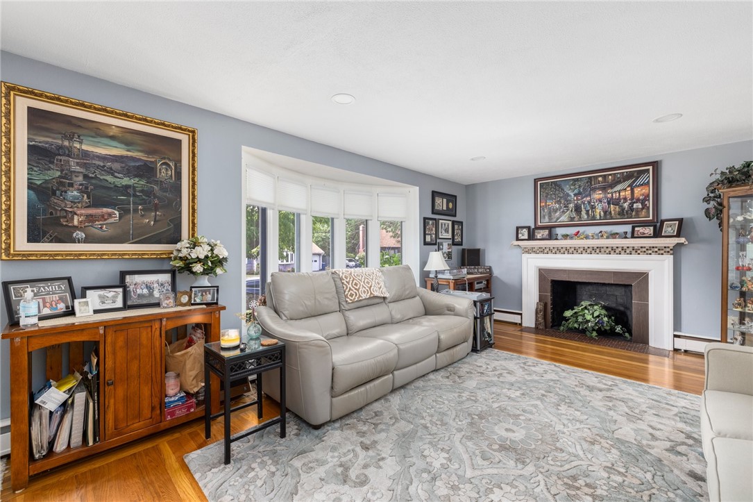 88 Cushing Road Warwick, RI 02888 - Photo 12 of 43