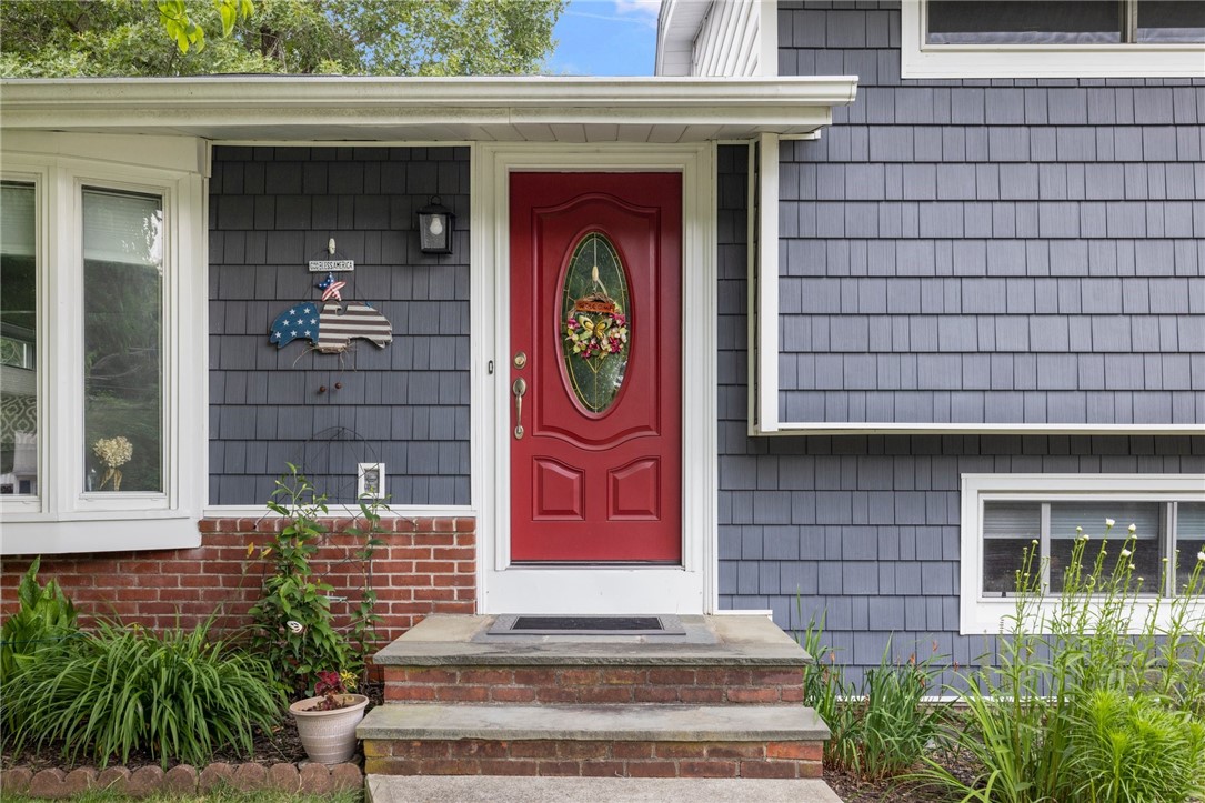88 Cushing Road Warwick, RI 02888 - Photo 4 of 43