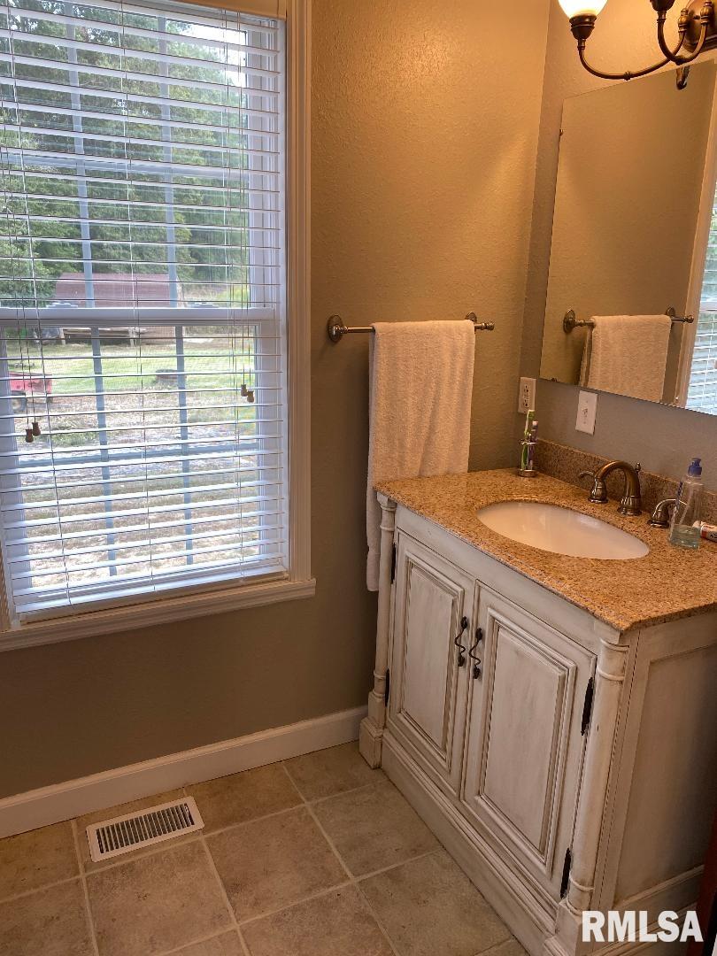 398 Gilliland Road Walnut Hill, IL 62893 - Photo 16 of 32
