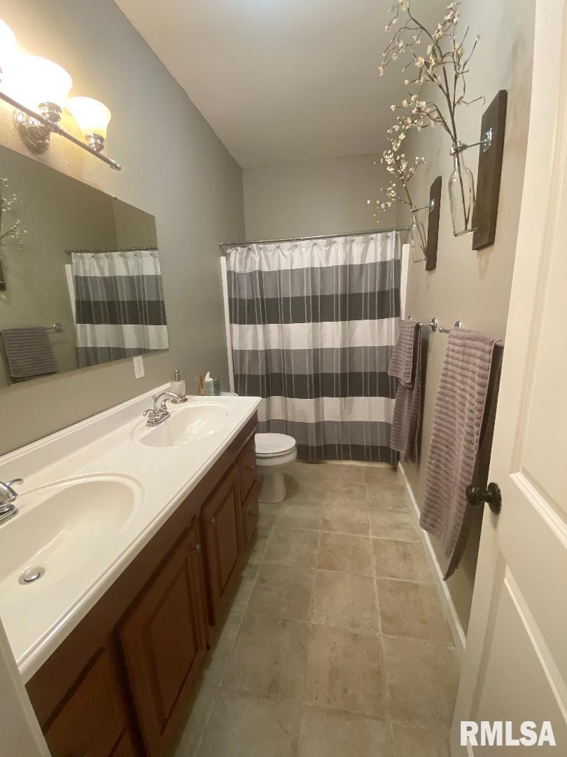 398 Gilliland Road Walnut Hill, IL 62893 - Photo 22 of 32
