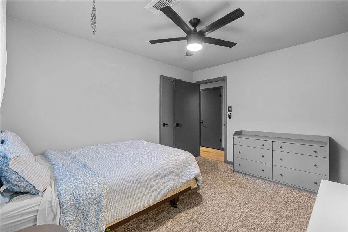 1630 Bowline Road Houston, TX 77062 - Photo 27 of 46