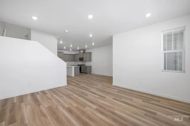 $2,250 | 4234 West Cirrus Lane, Eagle, ID 83616