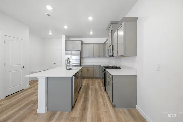 $2,250 | 4234 West Cirrus Lane, Eagle, ID 83616