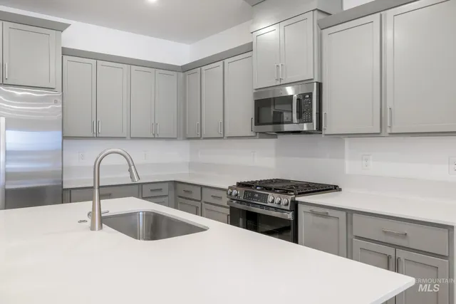 $2,250 | 4234 West Cirrus Lane, Eagle, ID 83616