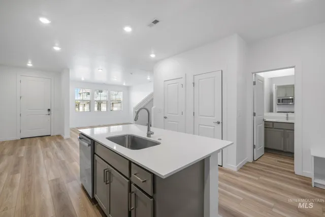 $2,250 | 4234 West Cirrus Lane, Eagle, ID 83616