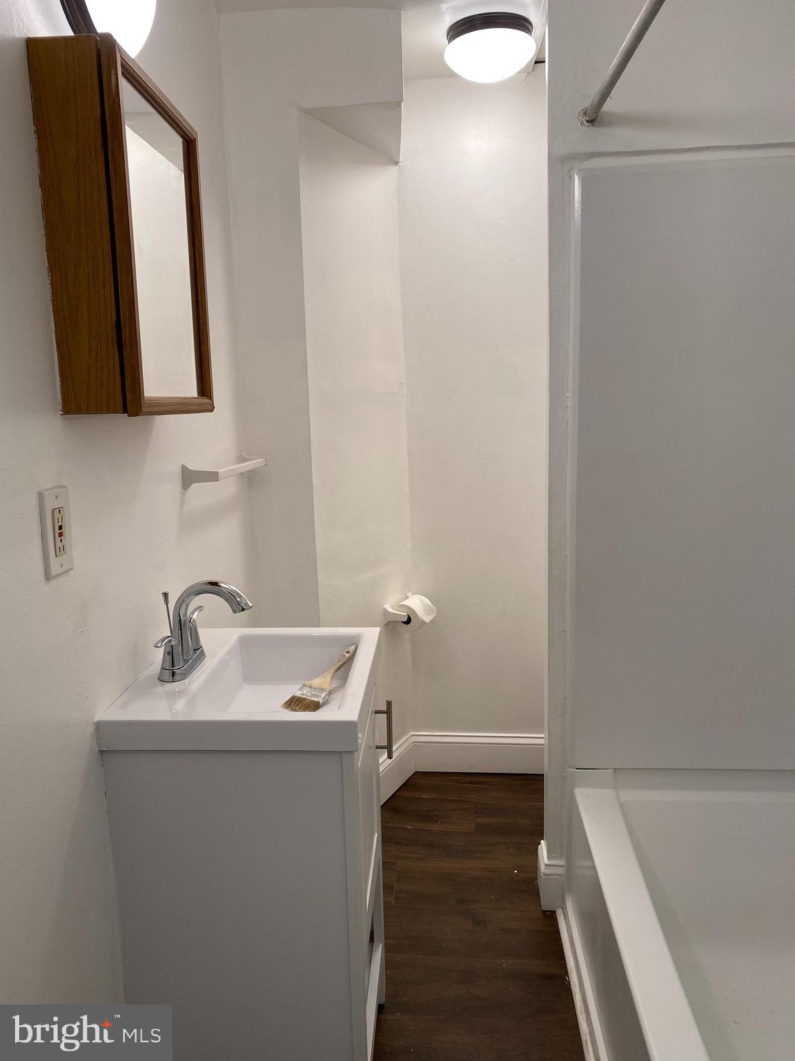 929 South 12th Street, Unit 1 Philadelphia, PA 19147 - Photo 8 of 12 Bathroom