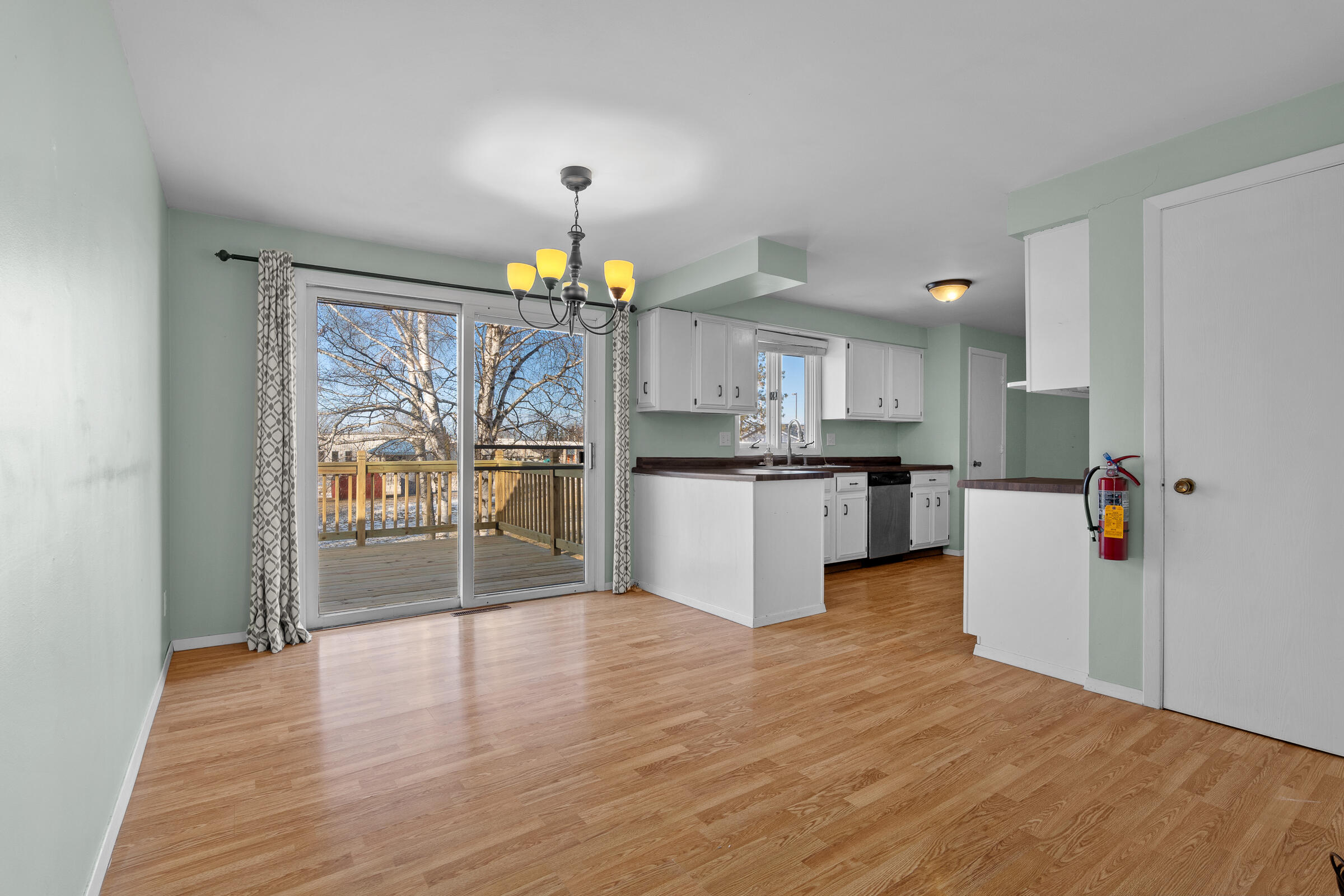 3204 Lincoln Avenue Two Rivers, WI 54241 - Photo 8 of 48 3204LincolnAve-9