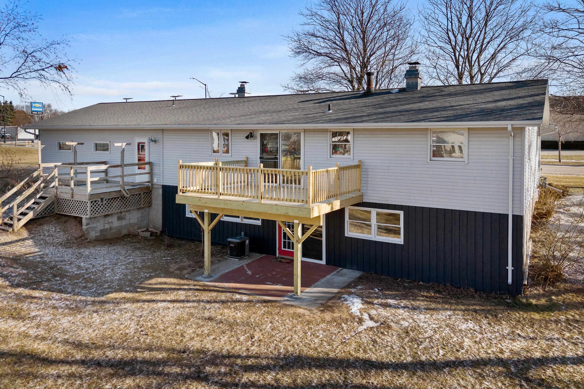 3204 Lincoln Avenue Two Rivers, WI 54241 - Photo 34 of 48 3204LincolnAve-40