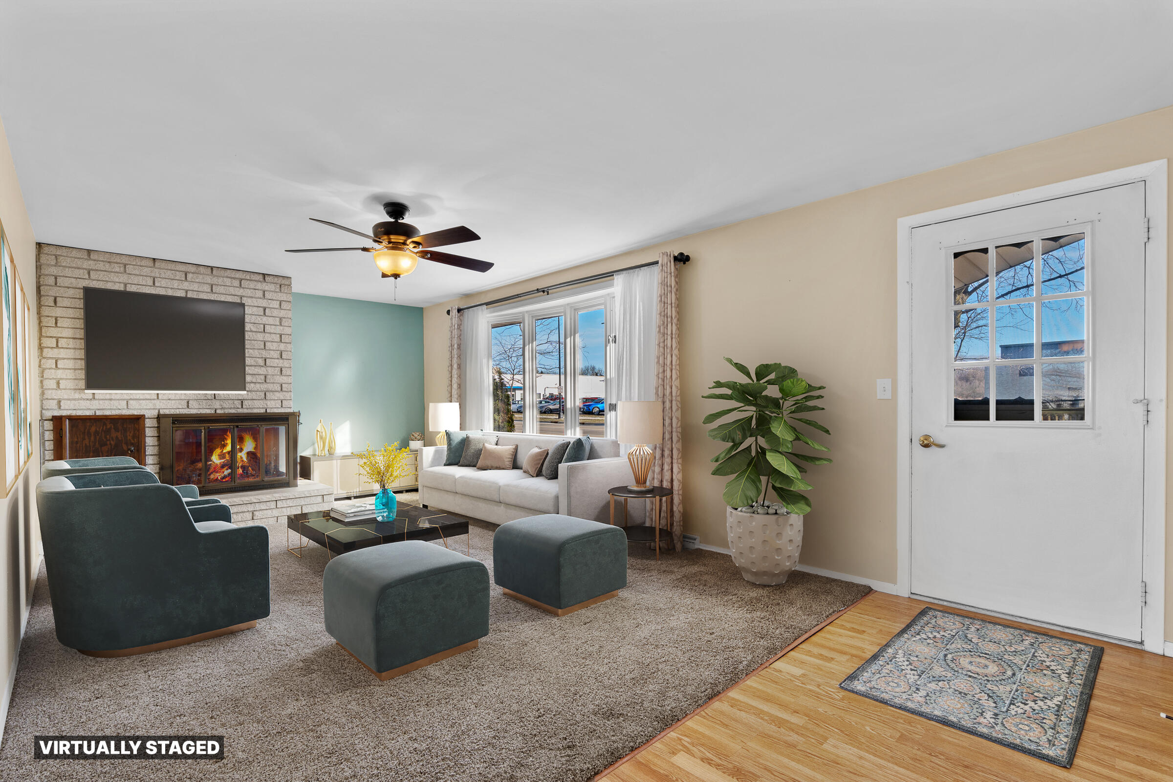 3204 Lincoln Avenue Two Rivers, WI 54241 - Photo 6 of 48 3204LincolnAve-6